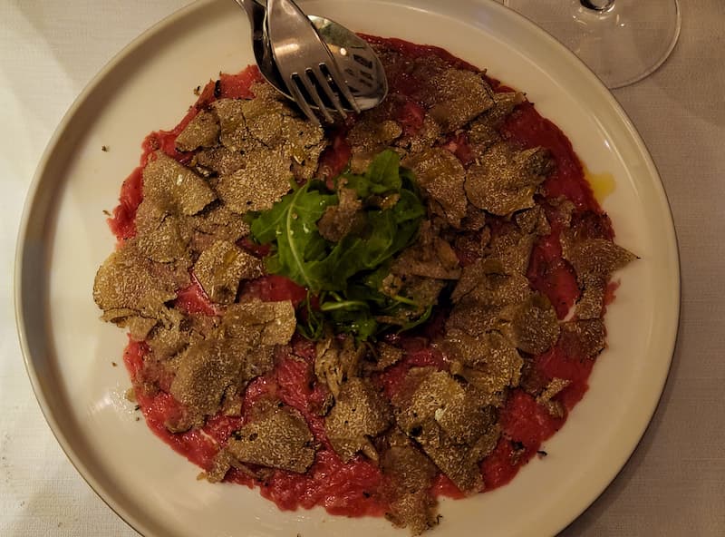 ローマ、お肉のカルパッティオ・トリュフ