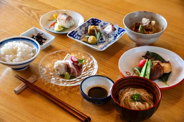 創作郷土料理 曆の特製ランチBOX